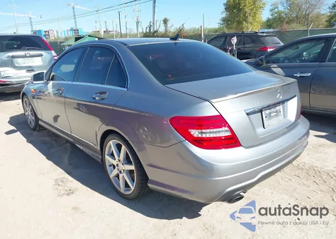 2014 Mercedes-Benz C 250 Sport from USA, damaged, VIN WDDGF4HB1EA952720